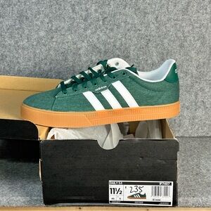 Adidas Daily 3.0 Green White Men’s 11.5 Athletic Skateboard Sneakers Gum Sole